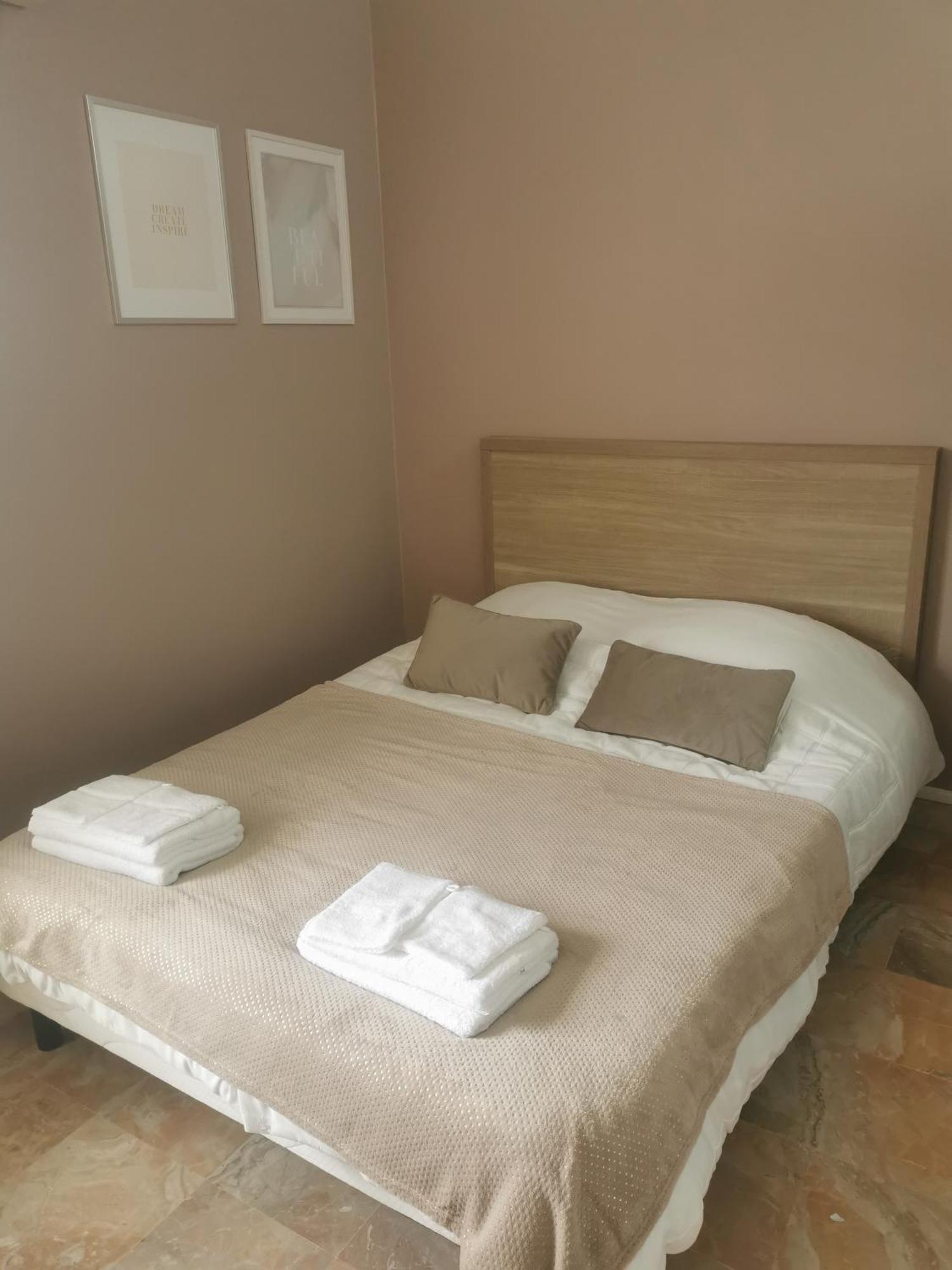 Appartement 3 , Disneyland - Parking Gratuit - Maison Des Platanes Meaux Exterior foto